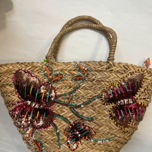 Borsa tote fatto a mano con paglia